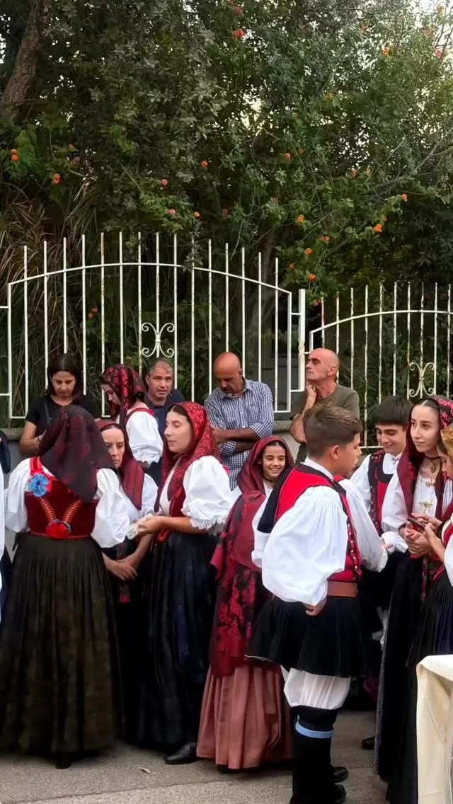 Recap di 60 anni di anniversario dal MiraMare a La Baia 🔁Risate , divertimento , buon cibo , emozioni e duro lavoro hanno fatto parte di questa serata ✨Un grazie enorme a tutti voi che ci siete sempre stati e che avete festeggiato con noi questo bellissimo traguardo della nostra famiglia ❤️