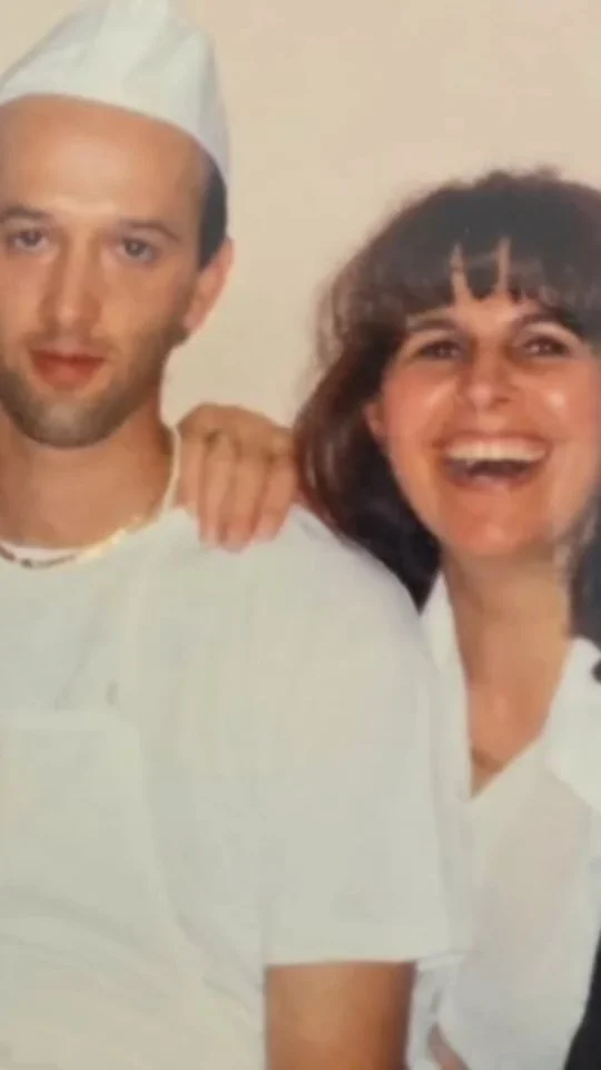 Quante storie sono passate dalla Baia in questi anni ✨ dal 92 a oggi .... Se ti riconosci è perché hai fatto parte del nostro Staff ! 😉✨